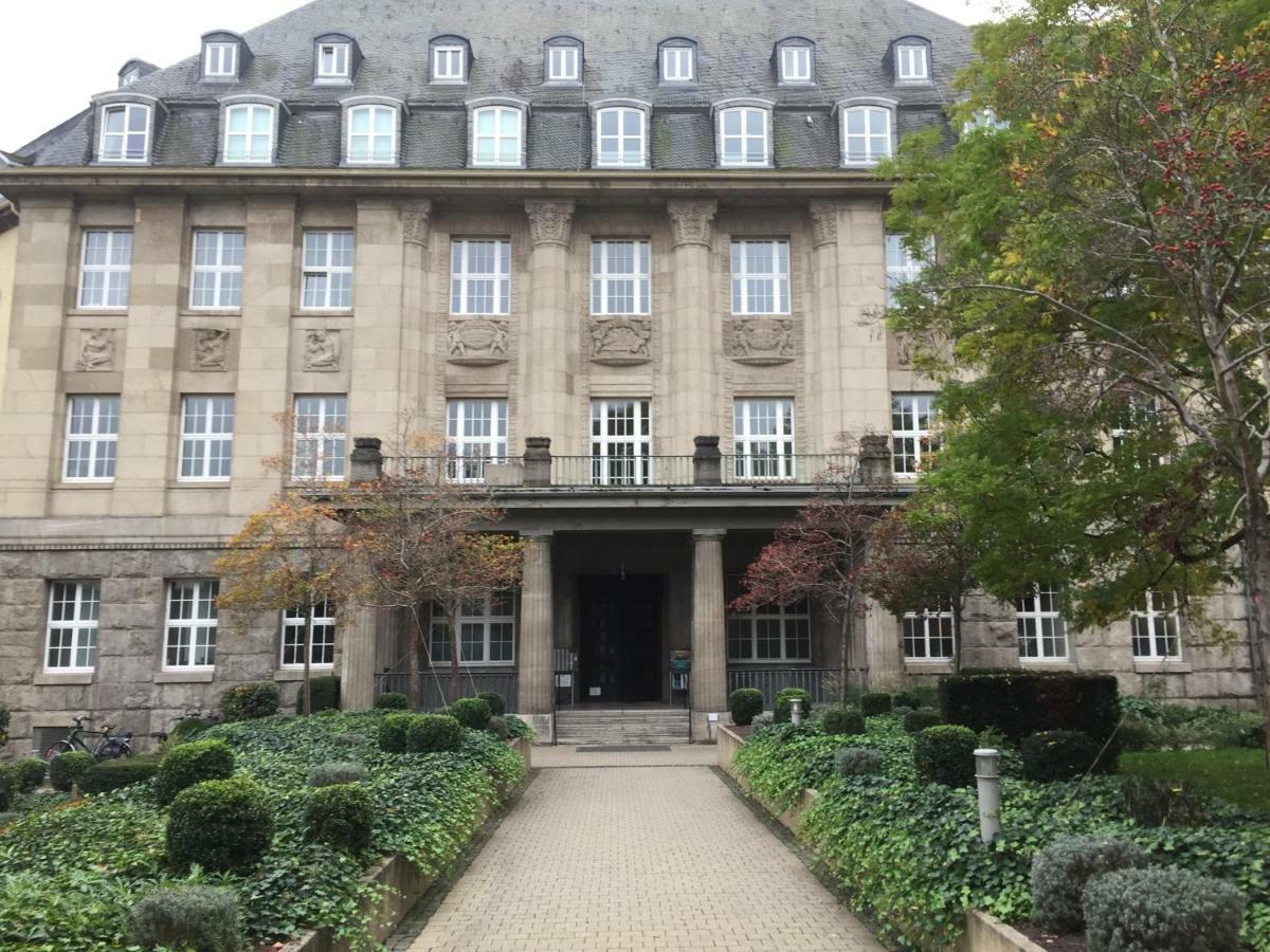 Ferienwohnung Mitten In Wiesbaden Esterno foto